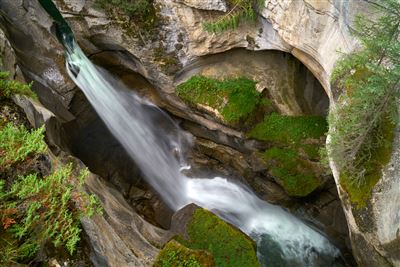 Wasserfall im Maligne Canyon